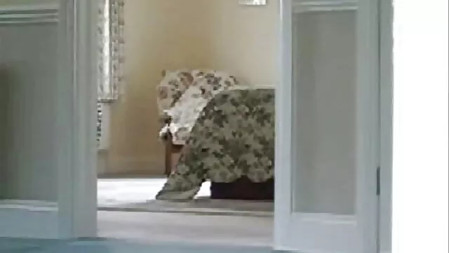 A hardy black man porno dans la douche fucks the mouths of magic moms and pours them with sperm