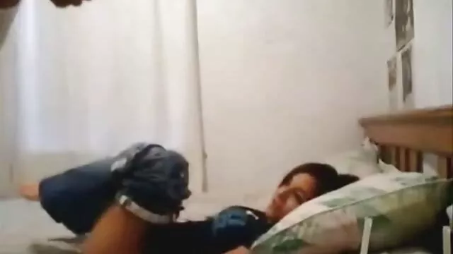 Two gorgeous blonde beauties have an unrealistically porn dans la douche hot threesome