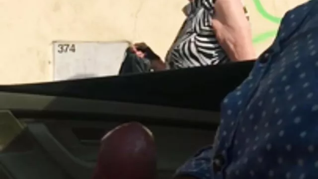 Girl likes to porno a la douche hitchhike with truckers