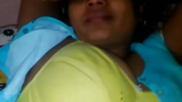 Mature bbw sucked a guy's dick and got a cool jeune lesbienne sous la douche fuck in bed