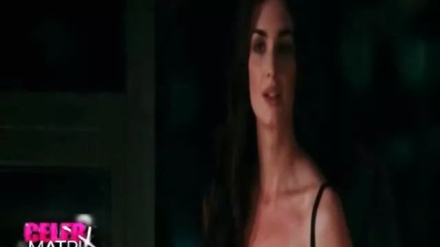 Seductive youporn sous la douche brunette beautifully and erotically teases with a gorgeous body on camera